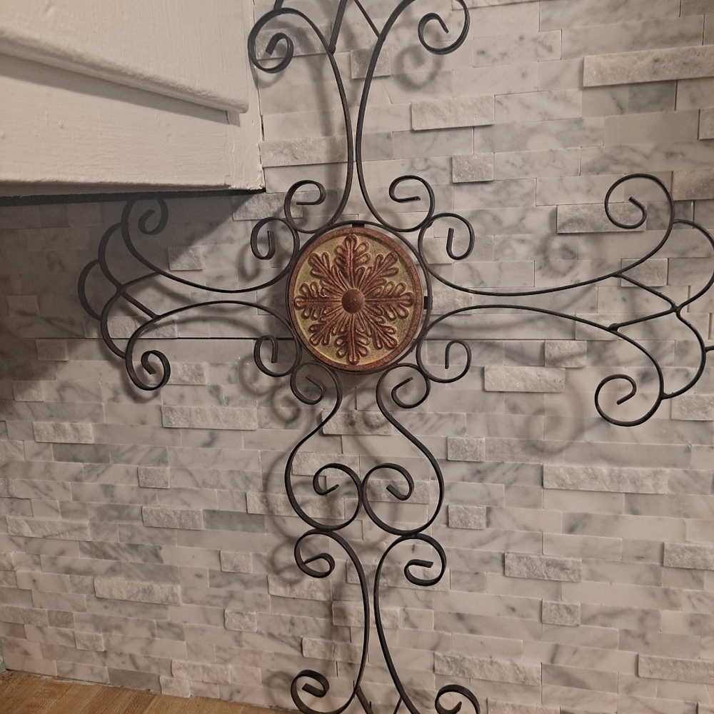 2 Metal cross